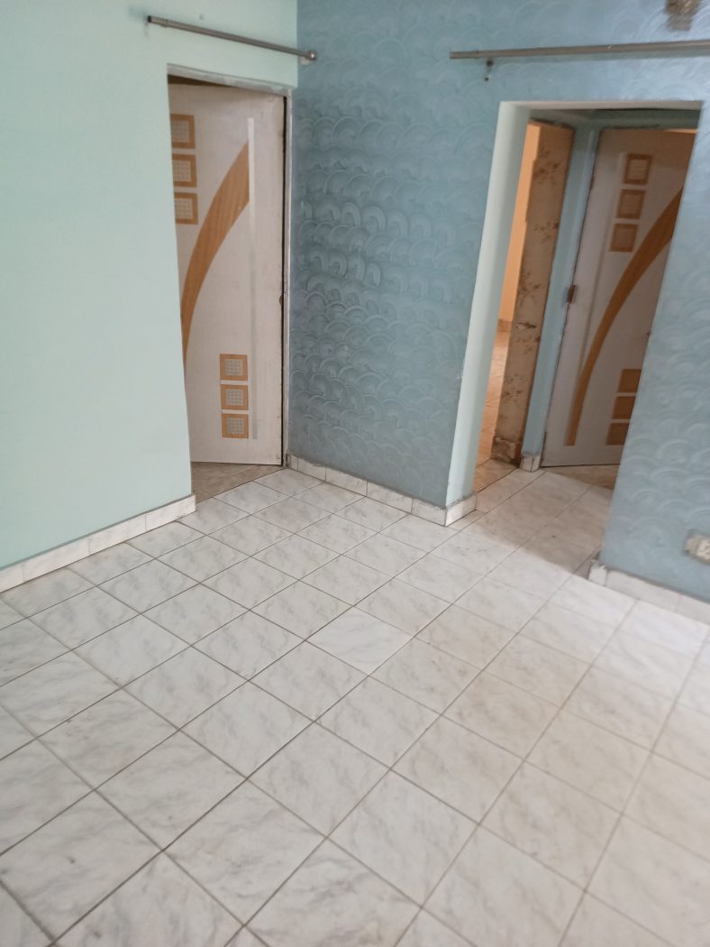 3 BHK DDA Flat for Sale in Block B, Dilshad Garden – Gated Society — photo 3