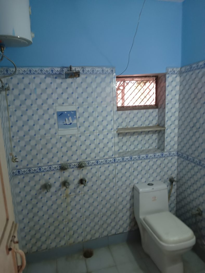 3 BHK DDA Flat for Sale in Block B, Dilshad Garden – Gated Society — photo 6