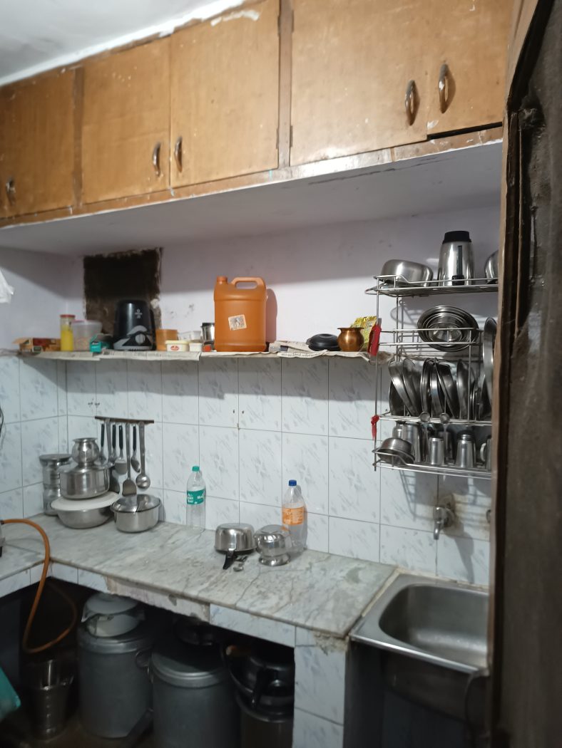1Bhk DDA flat in dilshad garden pocket -E ready to move — photo 3