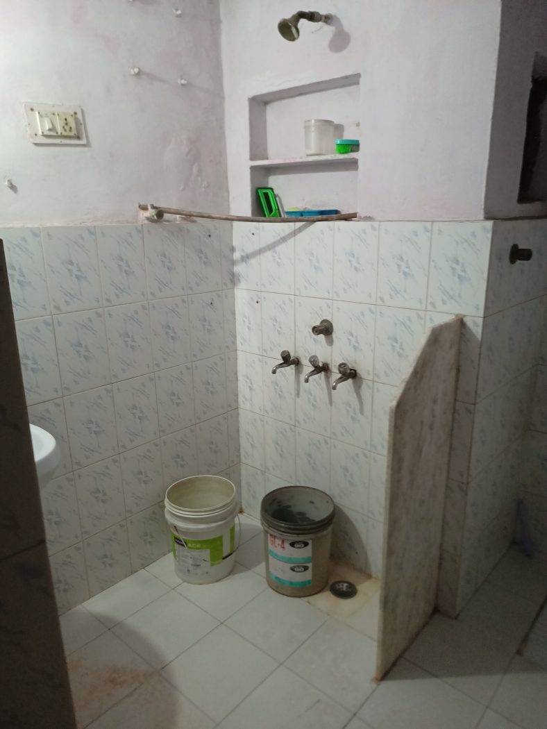 1Bhk DDA flat in dilshad garden pocket -E ready to move — photo 5