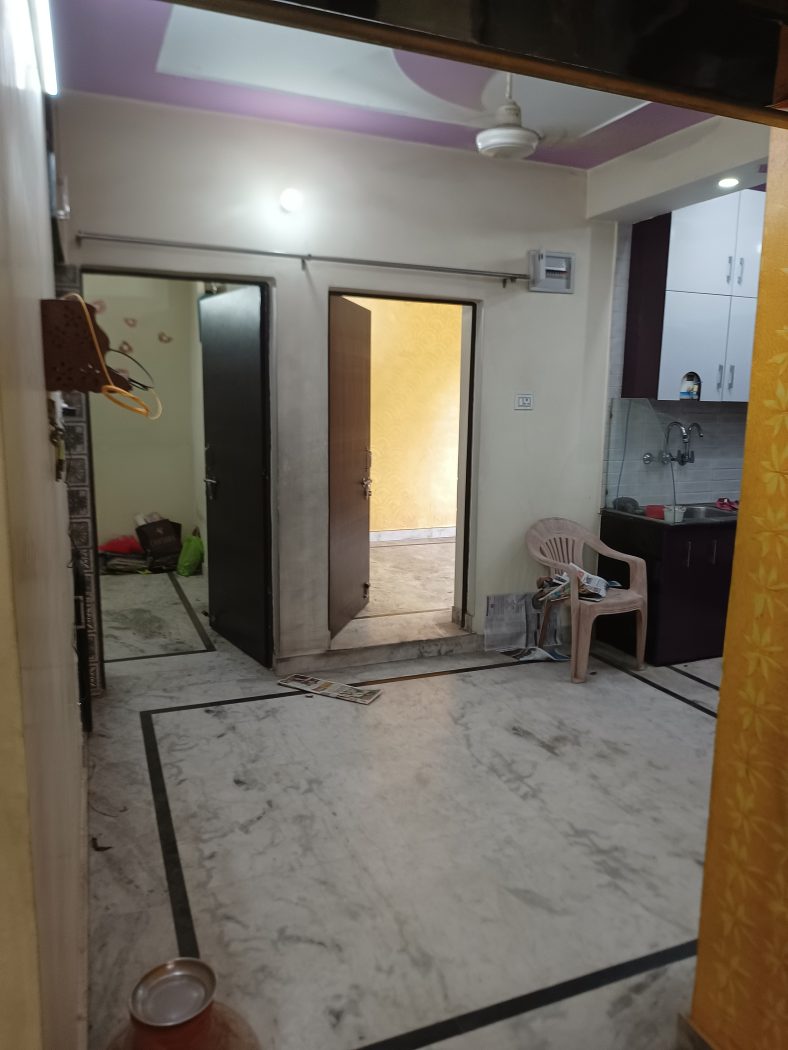 3BHK DDA flat in dilshad garden Block-C ready to move — photo 5