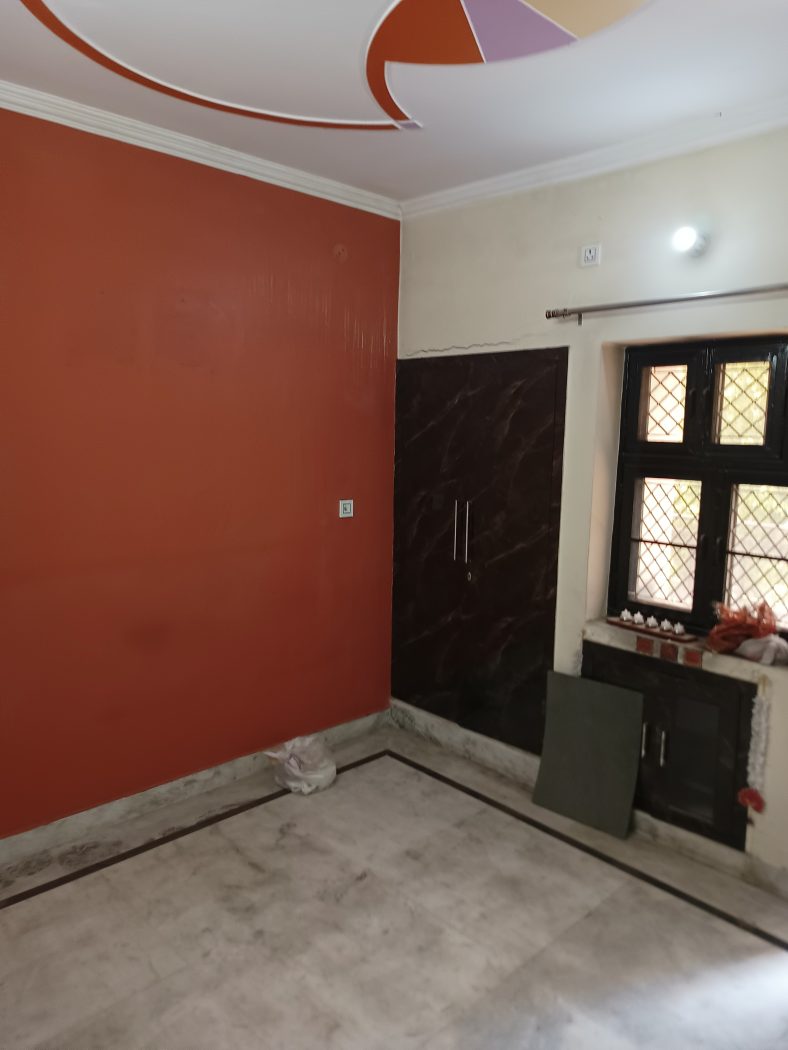 3BHK DDA flat in dilshad garden Block-C ready to move — photo 17