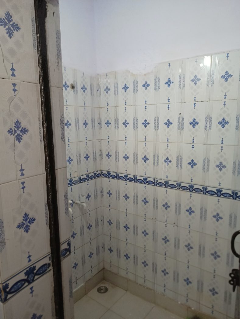 Pocket -D LIG dilshad garden flat for sale ready to move — photo 9