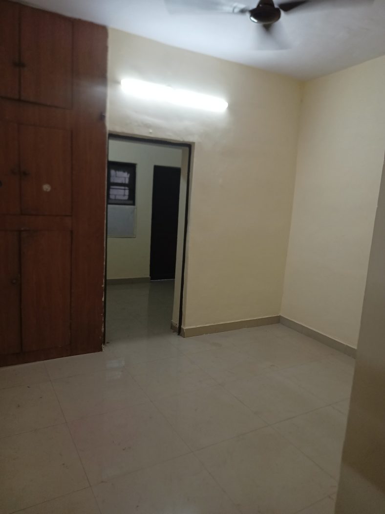 Pocket -D LIG dilshad garden flat for sale ready to move — photo 11