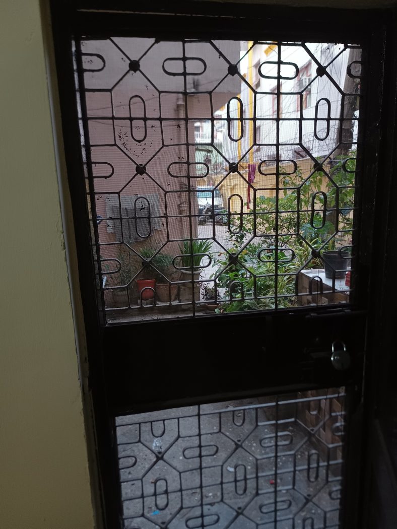 Pocket -D LIG dilshad garden flat for sale ready to move — photo 14
