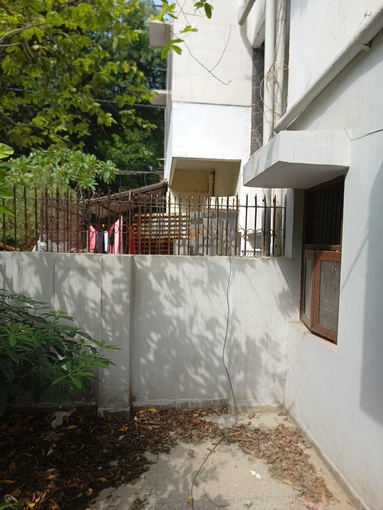 3 BHK DDA FLAT IN DILSHAD GARDEN POCKET -B GROUND FLOOR — photo 7