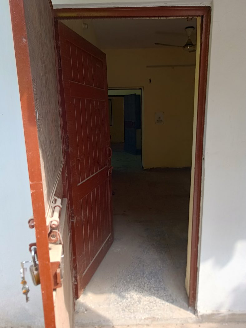 3 BHK DDA FLAT IN DILSHAD GARDEN POCKET -B GROUND FLOOR — photo 8