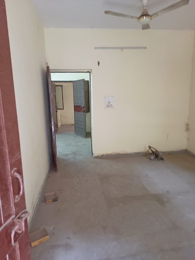 3 BHK DDA FLAT IN DILSHAD GARDEN POCKET -B GROUND FLOOR — photo 9