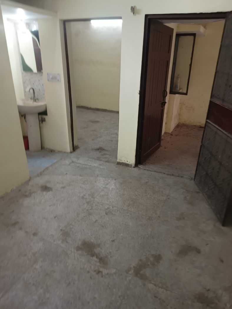 3 BHK DDA FLAT IN DILSHAD GARDEN POCKET -B GROUND FLOOR — photo 13