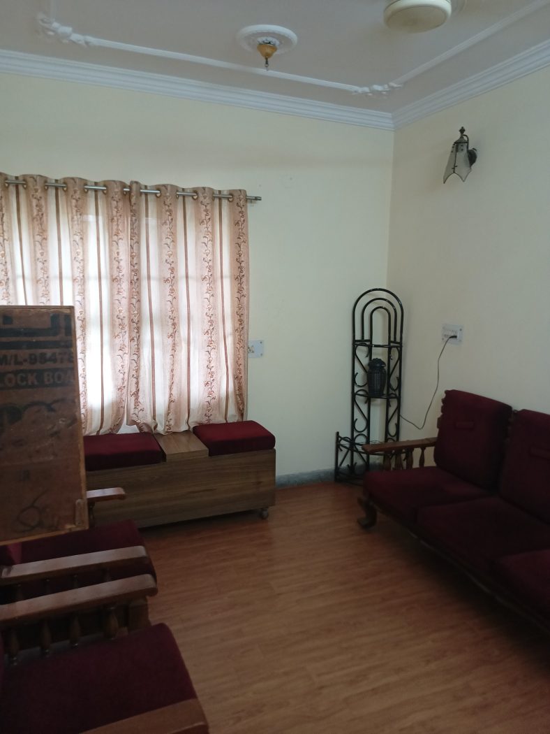 3BHK DDA FLAT FOR RENT FULLY FURNISHED DILSHAD GARDEN — photo 3