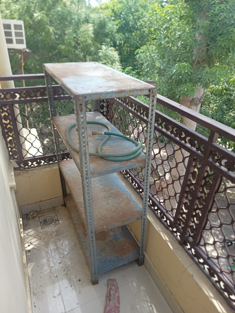 3BHK DDA FLAT FOR RENT FULLY FURNISHED DILSHAD GARDEN — photo 9