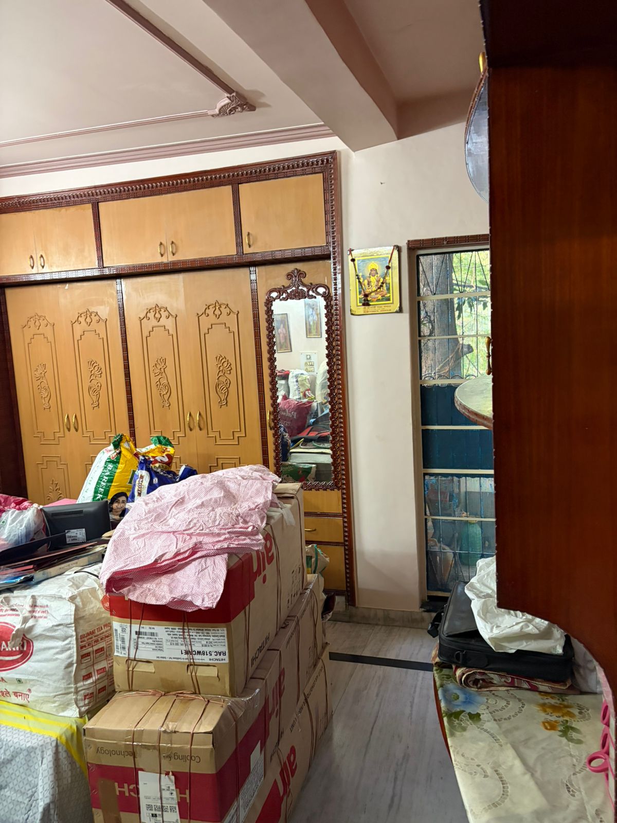 4BHK DDA Flat for Sale in Pocket A, Dilshad Garden — Park Facing — photo 9